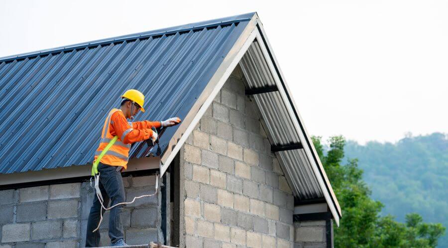 Professional residential roofers in Ludington, MI